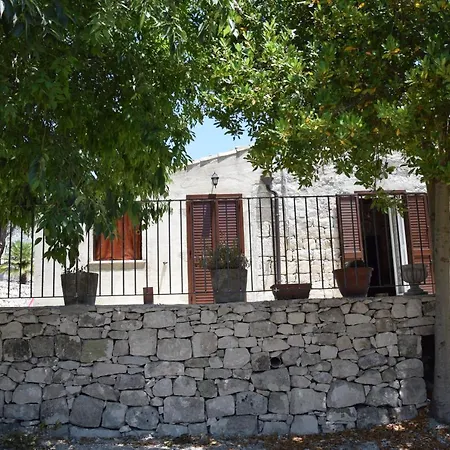 Casa Il Carrubbo * Frigintini