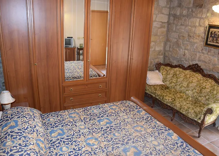 Landhaus Casa Il Carrubbo Frigintini